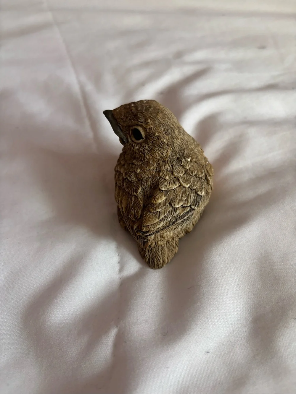 VTG 1988 UDC Backyard Birds Baby Robin Figurine Suzan Bradford